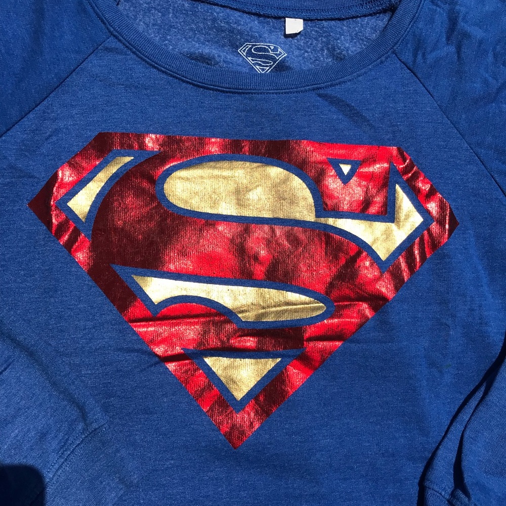 ❄️ Superman Sweatshirt - Picture 2 of 4